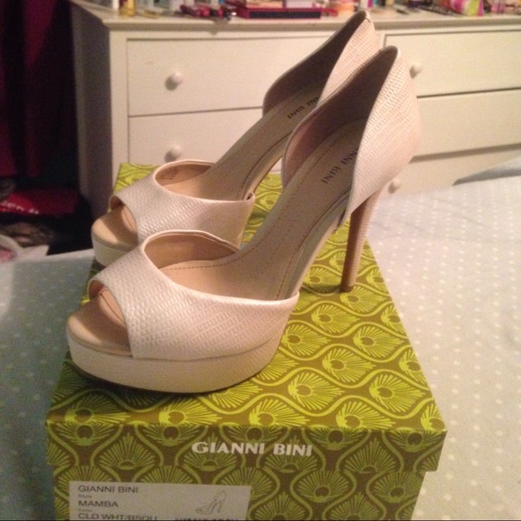 Gianni Bini Mamba Platform Heels