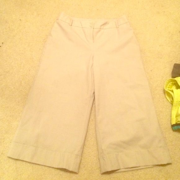 Ann Taylor Loft Capris