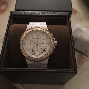 Only wore once and wasn't me