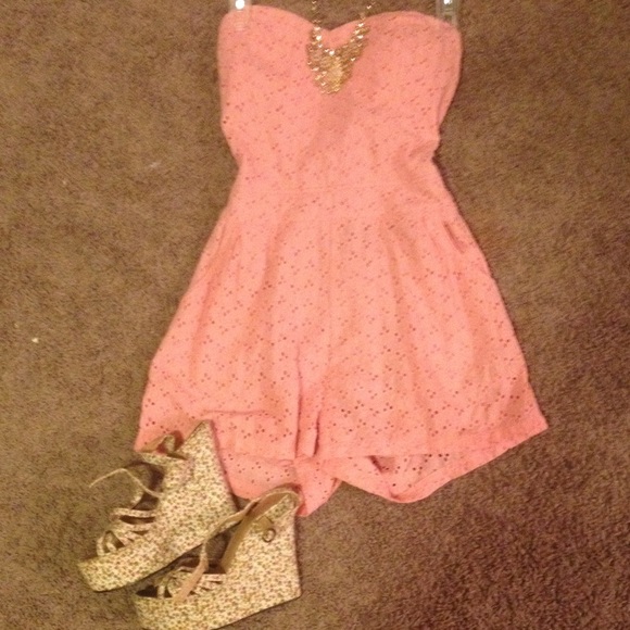 *TRADING* Pink Lace romper