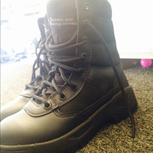 Boots - Picture 2 of 4