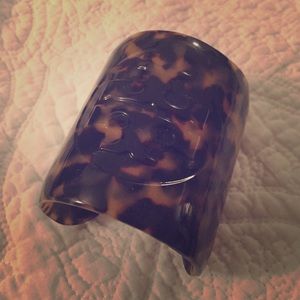 💯 Authentic Tory Burch tortoise cuff