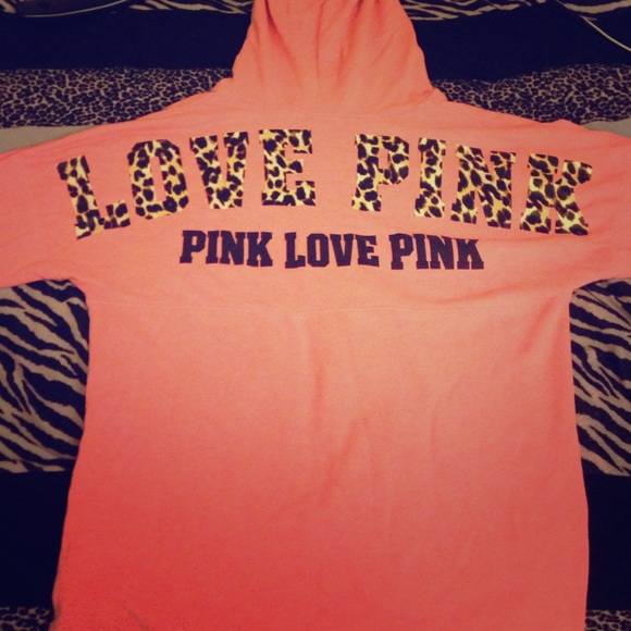 !suppet cute hot pink vs pink hoody❤️❤️💋