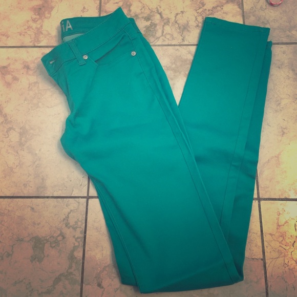 ❌❌SOLD❌Emerald green skinny jeans!  FOR SUMMER!