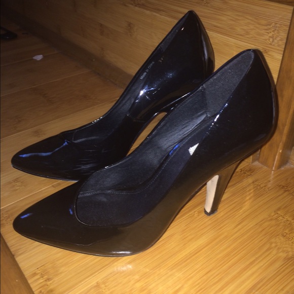 Urban Outfitters Black Pumps