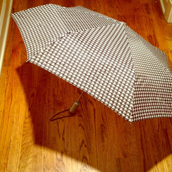 Houndstooth Umbrella 💦🌂☔
