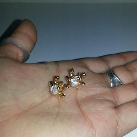 Earrings - Picture 2 of 3