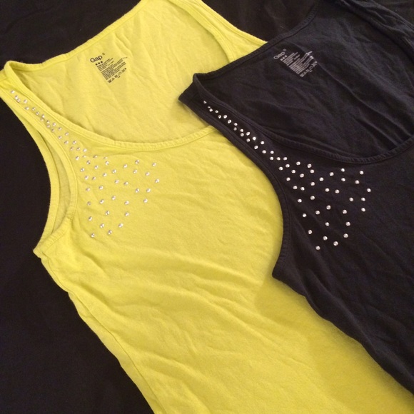 2 Gap Tank Tops - Picture 1 of 4