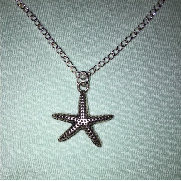 Starfish Necklace - Picture 3 of 3