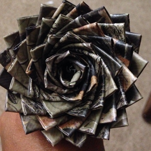 Handmade duct tape pen