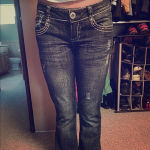 Low rise boot flare stretch jeans