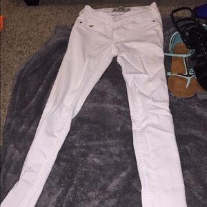 white hollister jeans 25x31
