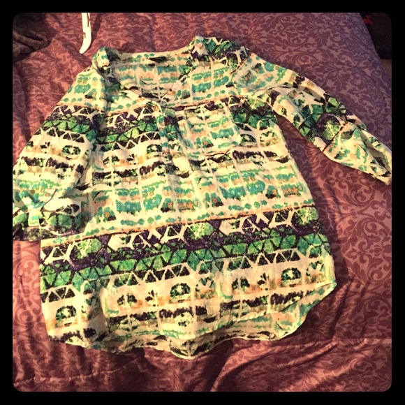 Casual silky printed shirt. BRAND NEW!