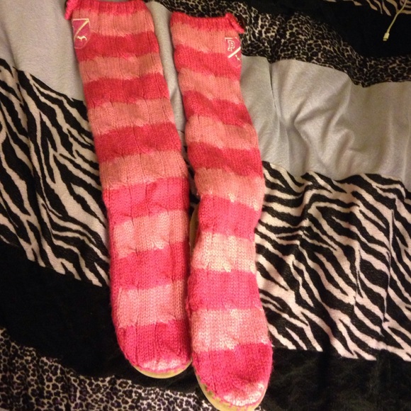 ❤️❤️vs pink slipper boots❤️❤️