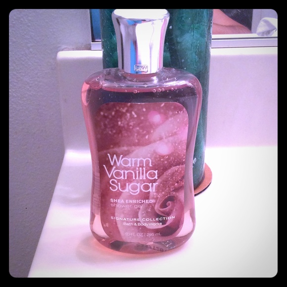 NEW Bath & Bodyworks Warm Vanilla Sugar Shower Gel - Picture 1 of 2