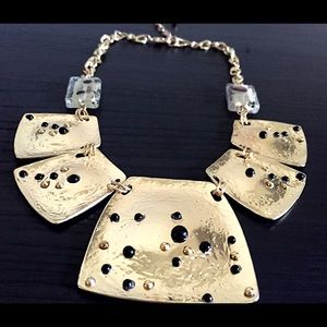 Egyptian Magic: Gold Sq Metal Necklace
