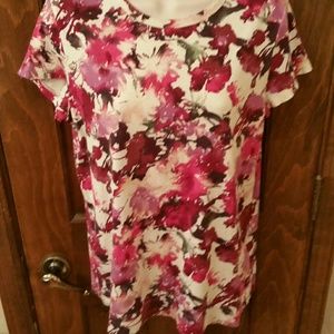 Floral print vera wang blouse . 2for10$top