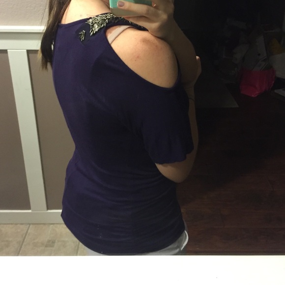 Cute Purple Top - Picture 2 of 2