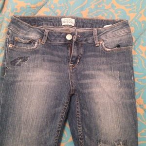 Aeropostale Bayla Skinny jeans with holes