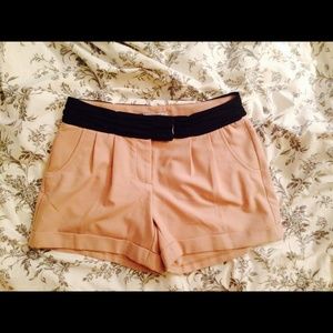 Jennifer Lopez - dressy shorts