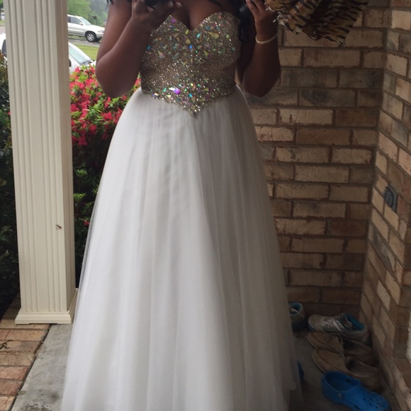 Prom Dress - Picture 3 of 4