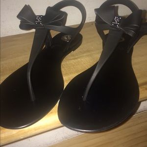 Brand new bcbg sandals