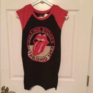 Rolling Stones tank top...perfect for summer !