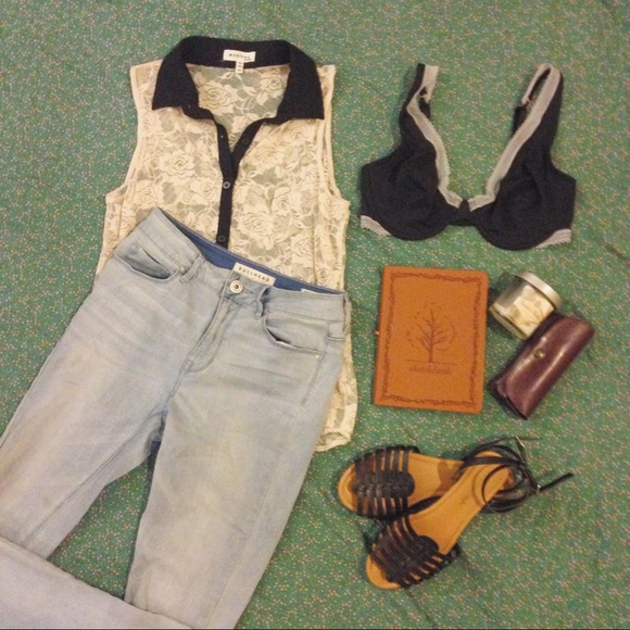 Lace Button Up | F21