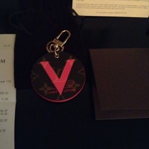 Authentic Louis Vuitton Illustre V bag charm