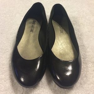 Black flats