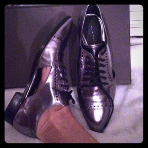 Elie Tahari "Oakley" Silver Leathr Open Oxfords 37