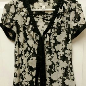 Black and white floral top