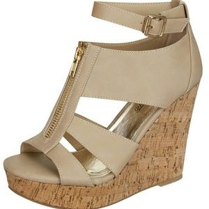 Wedgewood beige sandals