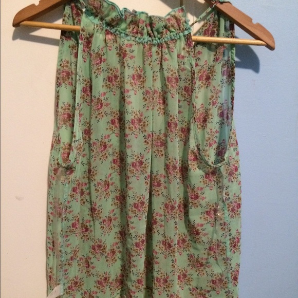 Floral , sheer shirt - Picture 2 of 2