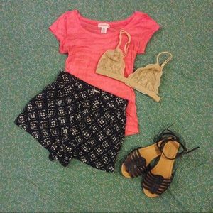 Basic tee | salmon & animal print