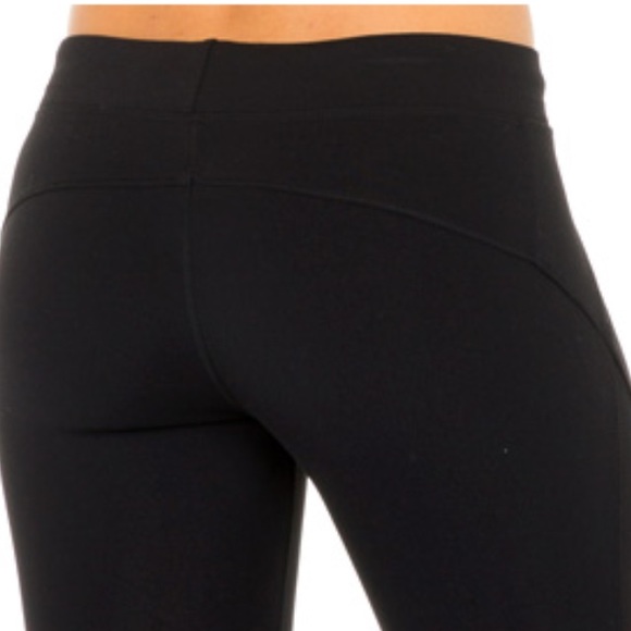RESERVED Lorna Jane Capri