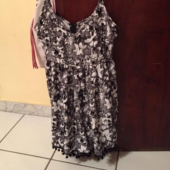 Lf romper - Picture 2 of 4