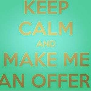 🔴 Make me an offer on everything in my closet❗️