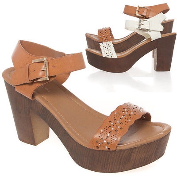 Eyelet BOHO style platform wedge high heel sandal - Picture 1 of 4