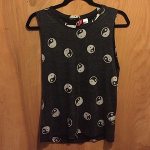 H&M Yin-Yang Muscle tee