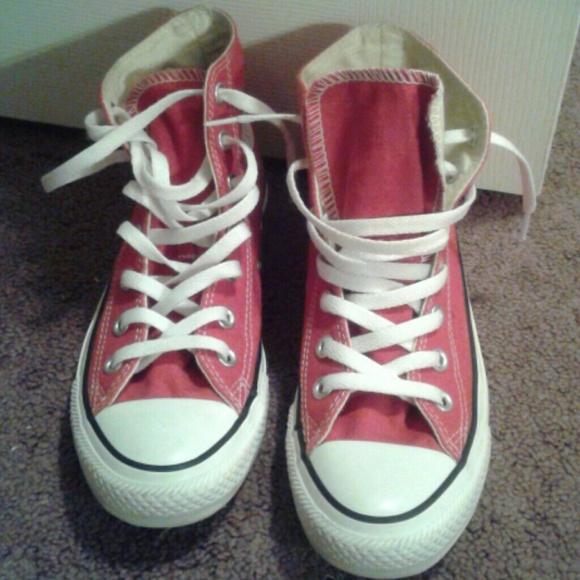 Red all star converse