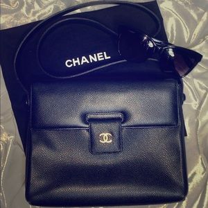 🚫SOLD🚫AUTHENTIC CHANEL CLASSIC BLACK CAVIAR BAG