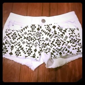 ❌SOLD❌ White and Black Aztec Shorts