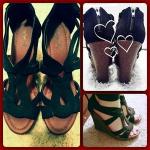 Qupid black wedges