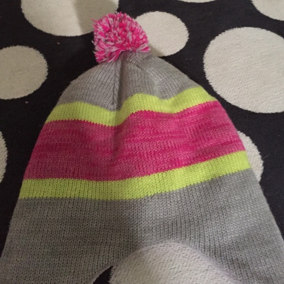 Winter hat! - Picture 2 of 2