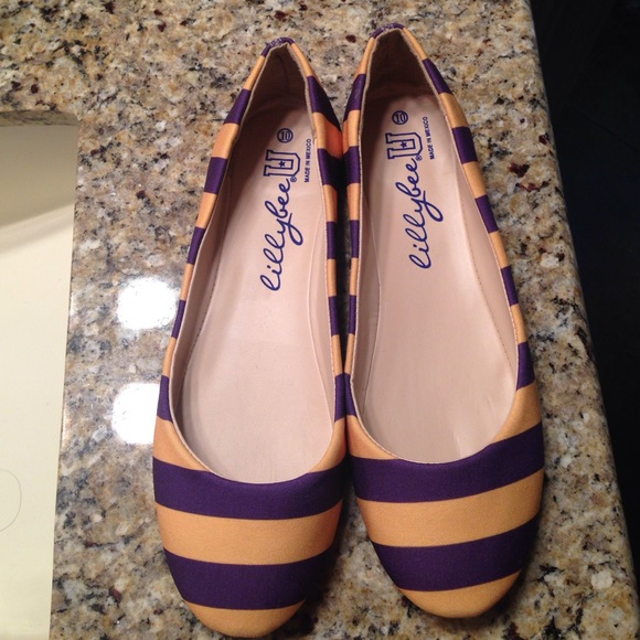 Shoes - Adorable purple an gold ballet flats #LSU
