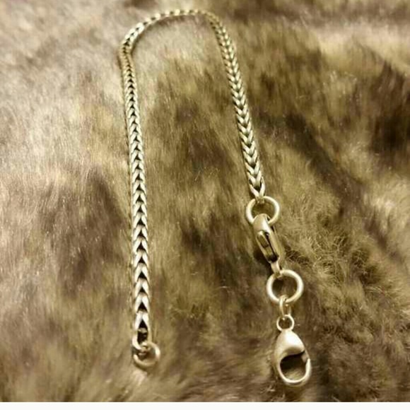 Troll bracelet