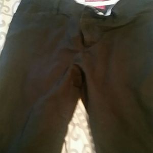 Black cloth capri