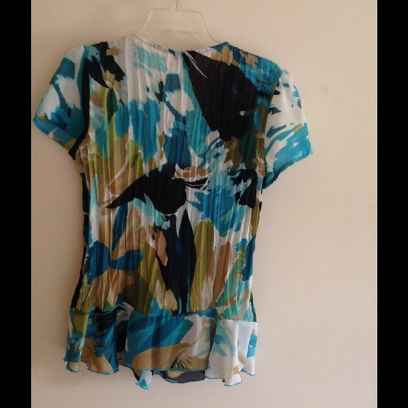 Flower top - Picture 2 of 3