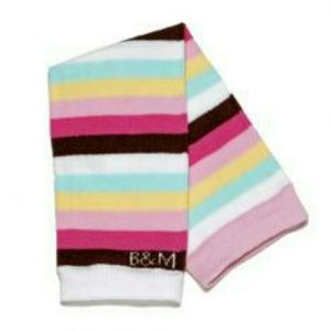 pink leg & arm warmers?